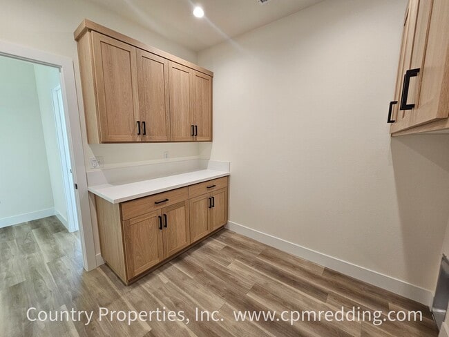 Building Photo - Stunning Brand New 4-Bedroom House in Rive...