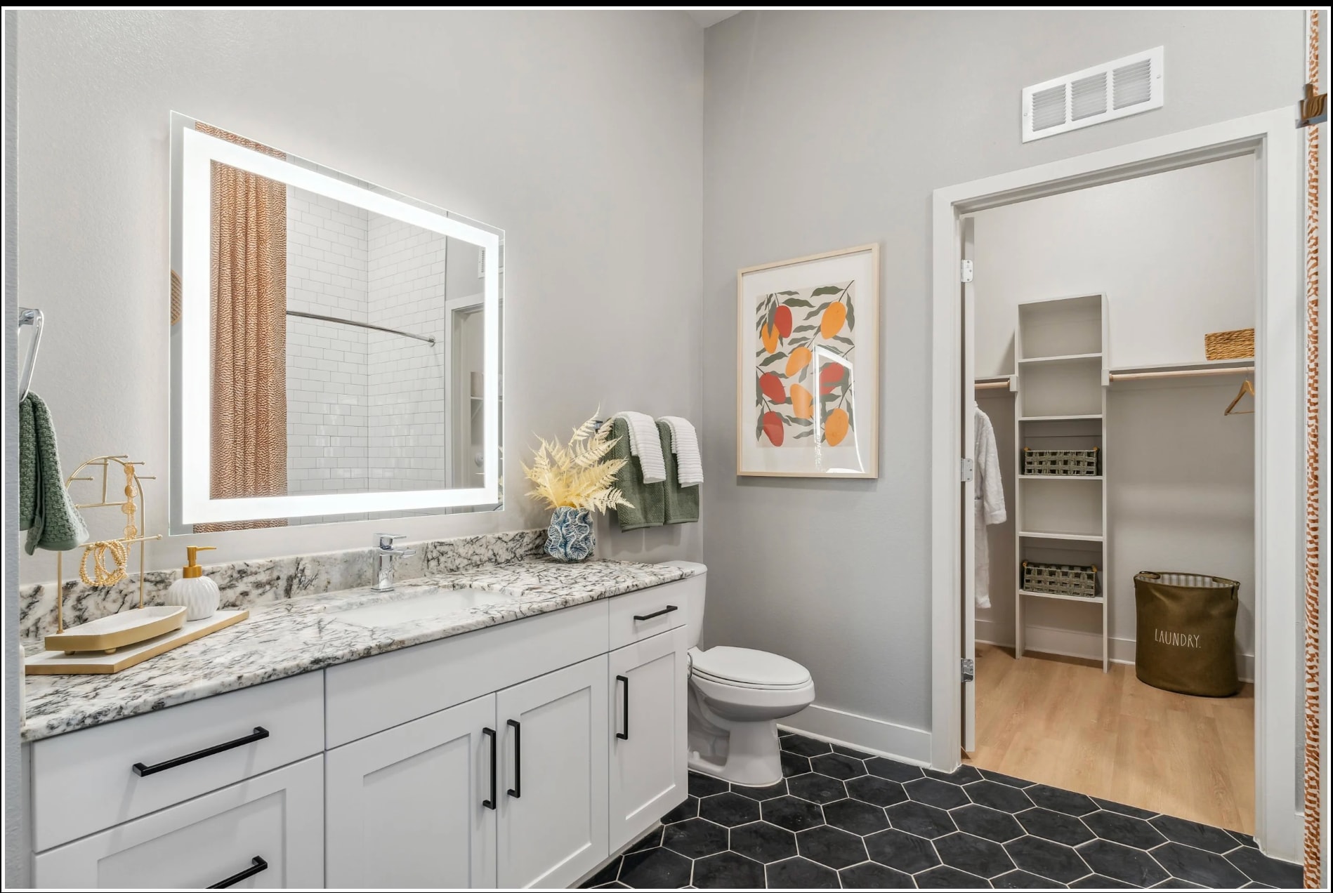 Building Photo - 12389 Merit Dr