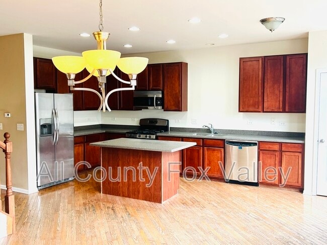 Building Photo - 765 Thornbury Ct