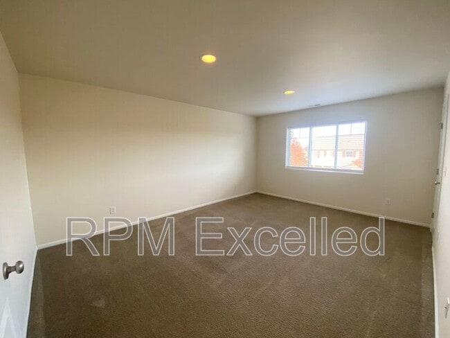 Building Photo - 20024 19th Ave E