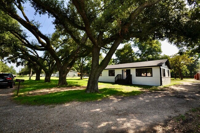 Building Photo - 257 Co Rd 2003