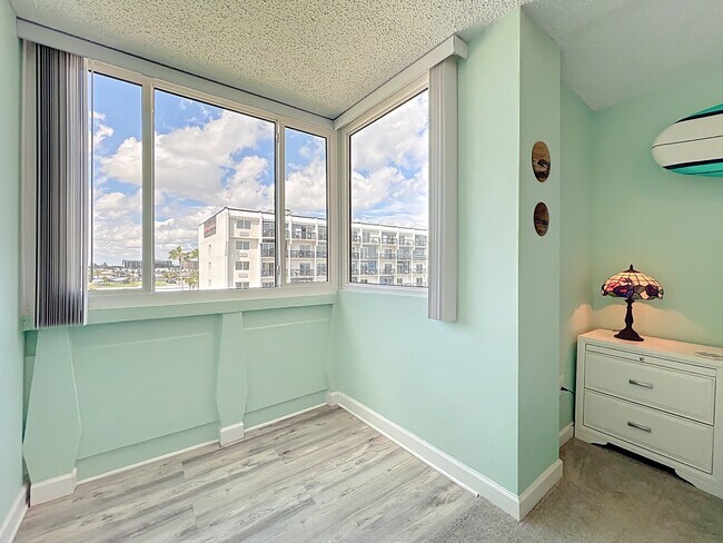 Building Photo - 2020 N Atlantic Ave