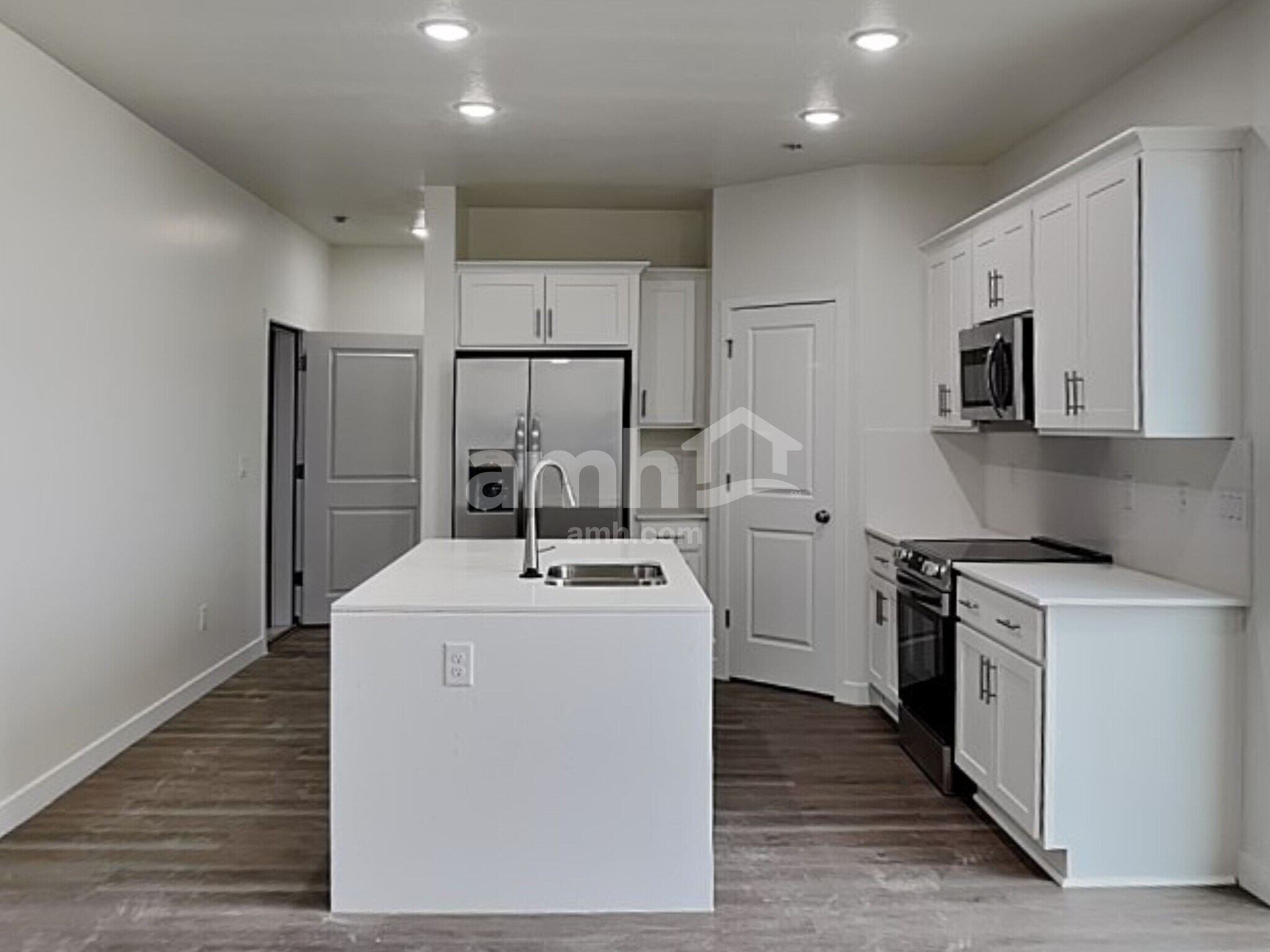 Building Photo - 1268 W Mahogany St