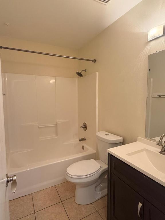 Building Photo - 1724 Wilcox Dr