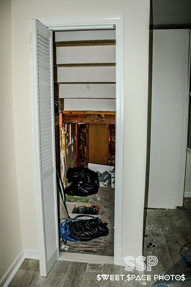 Building Photo - 503 N Orange St
