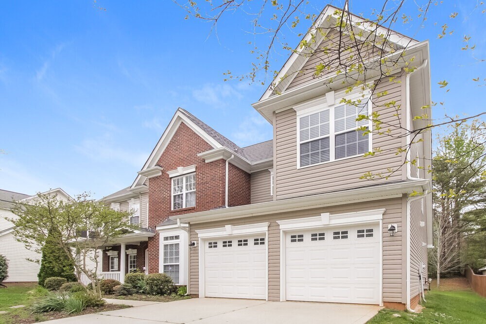 Building Photo - 3447 Fallowbrook Forest