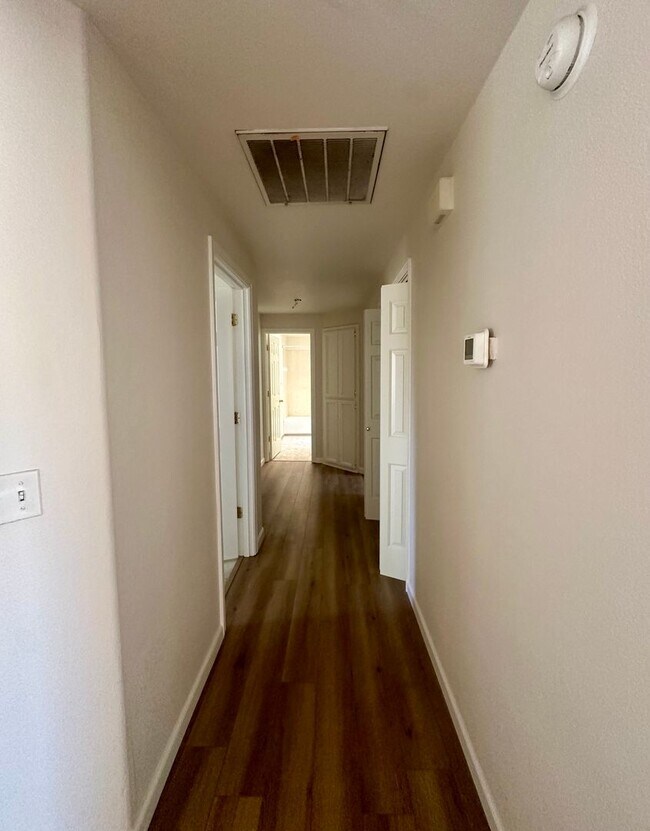 Building Photo - Medford area 3/2 in NE cul-de-sac!