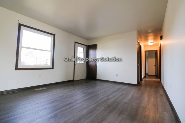 Building Photo - 1637 E 33rd Ave