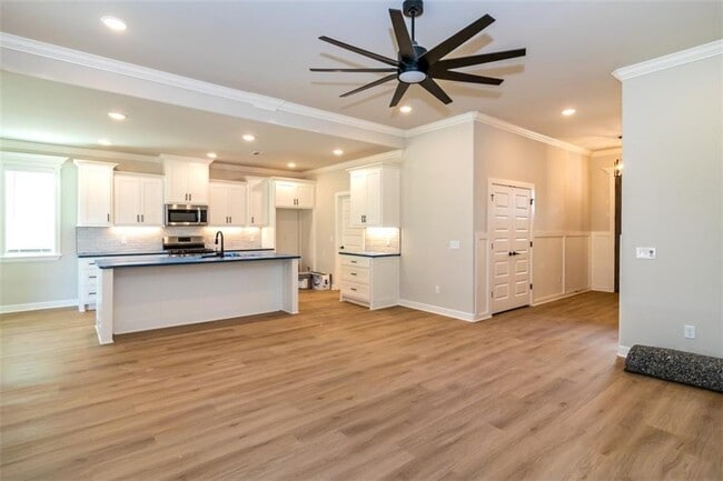 Building Photo - 1262 Cittadella Ave