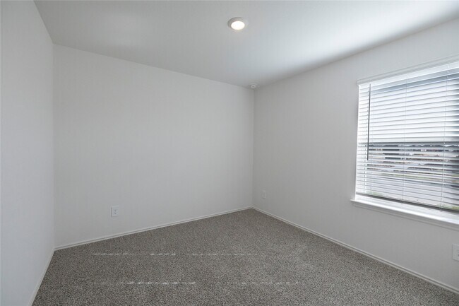 Building Photo - 3823 Axyl Run Ct