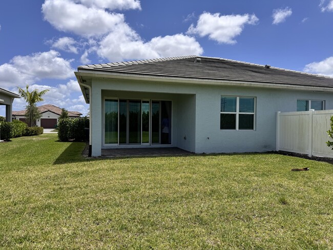 Building Photo - 27046 SW Viterbo Wy