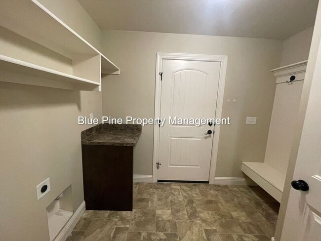 Building Photo - 3908 Tradition Ct