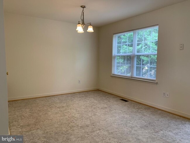 Building Photo - 208 Torbert Loop