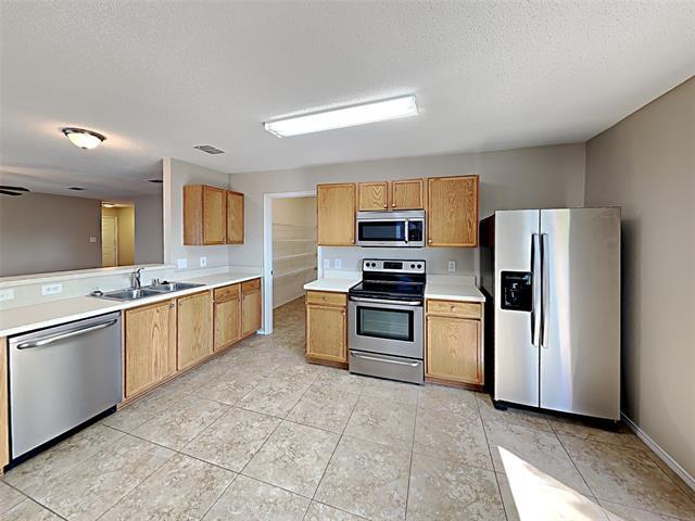 Building Photo - 2429 Graystone Dr