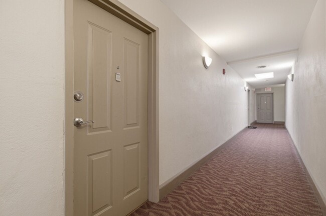 Building Photo - 422 Butternut St NW