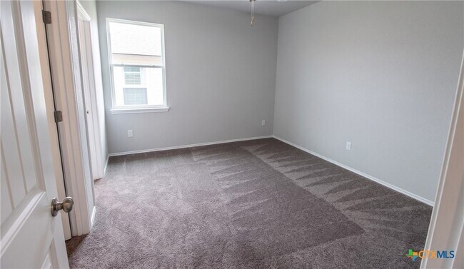 Building Photo - 227 Grn Valley Dr