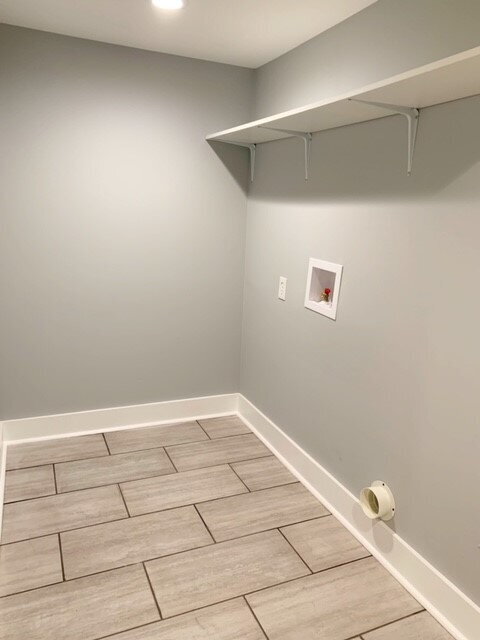 Building Photo - COLLEGE AVE- PROFESSIONALLY REMODELED 5BR/3/5BA HOME AVAILABLE NOW!