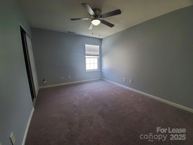 Building Photo - 10623 Campion Ct