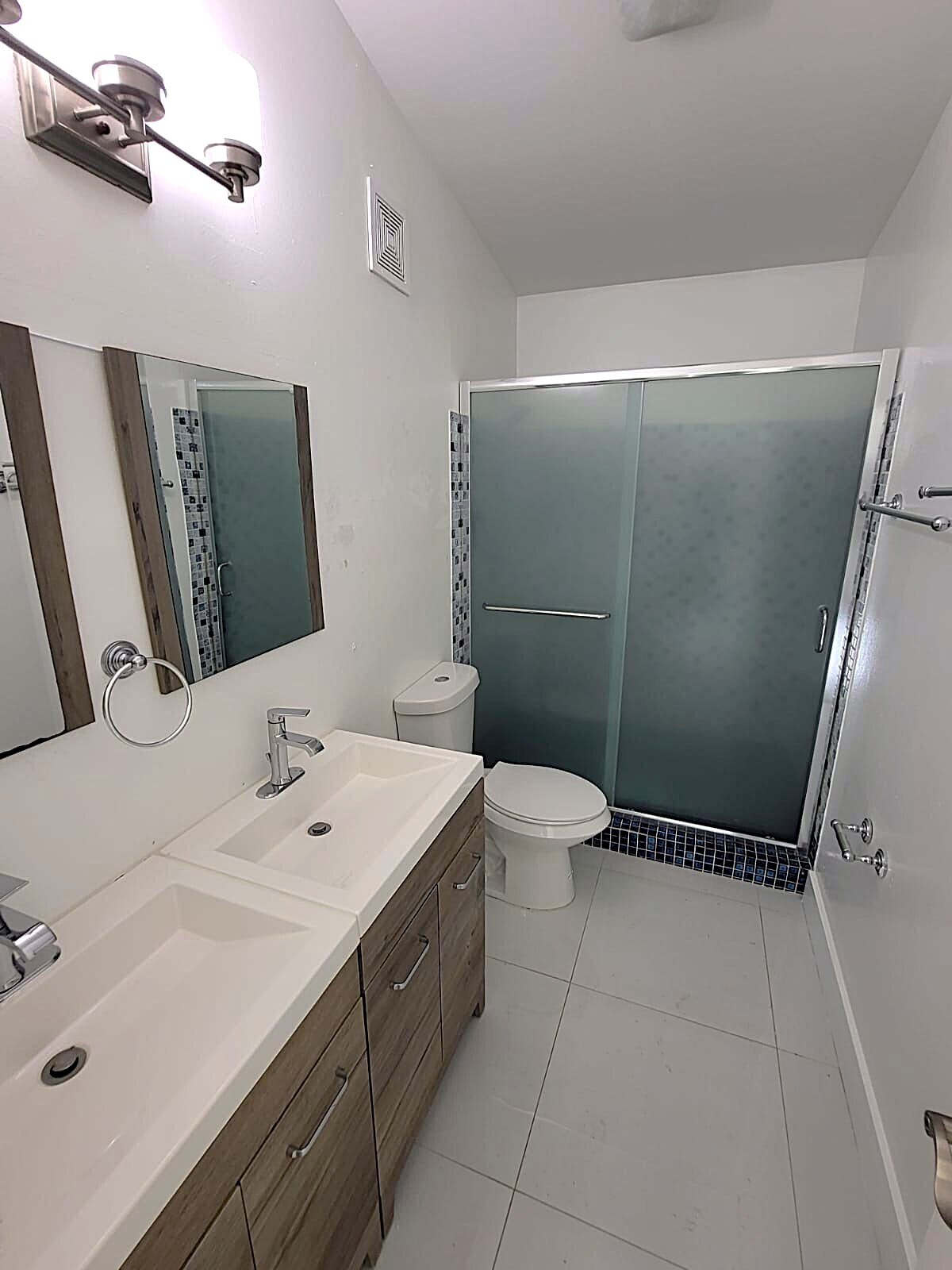 Building Photo - 10345 SW 209th Ln