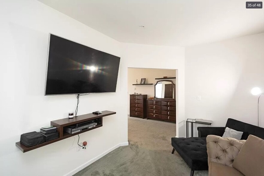 Building Photo - 11004 Fillys Ford Xing