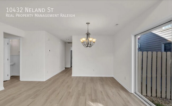 Building Photo - 10432 Neland St