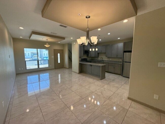 Building Photo - THE DORADO CONDOMINIUMS