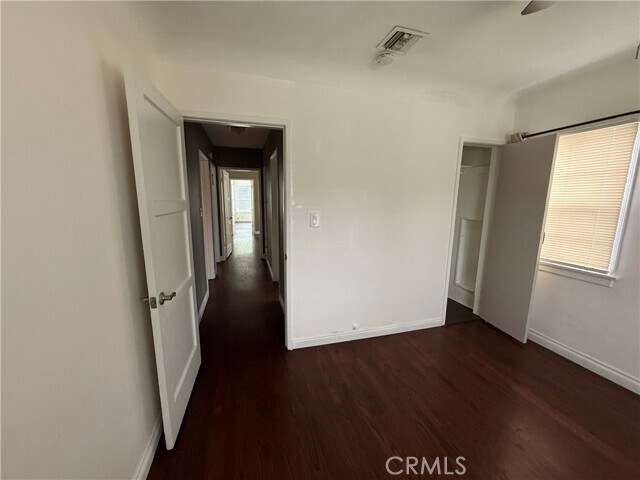Building Photo - 527 S Orchard Dr