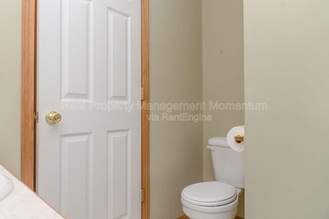 Building Photo - 3531 Leawood Ave