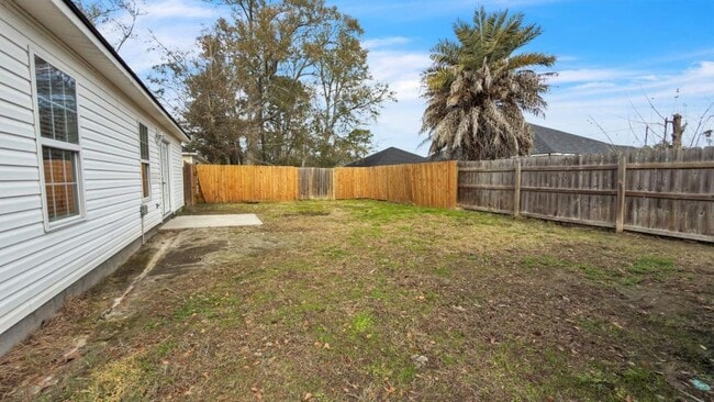 Building Photo - 819 Kristen Ln