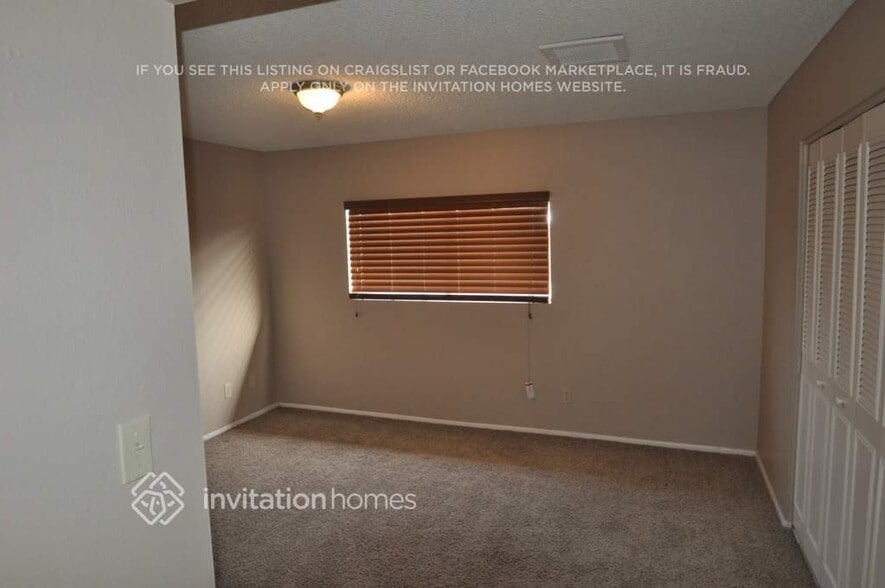 Building Photo - 3420 W Grovers Ave