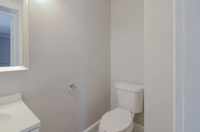 Building Photo - 309 W N 2nd St