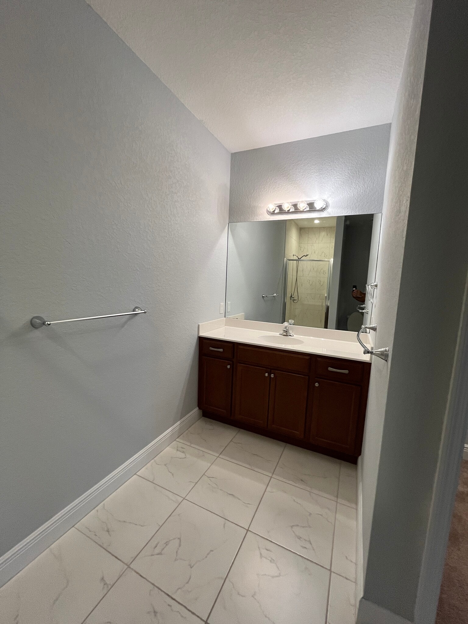 Building Photo - 2900 65th Dr