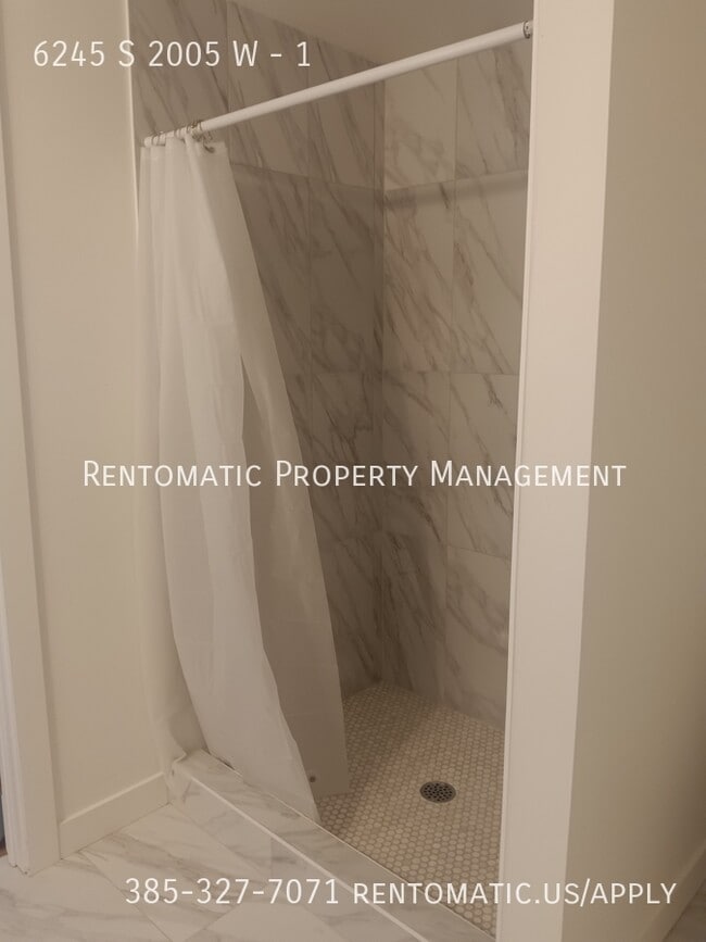 Building Photo - 6245 Margray Dr