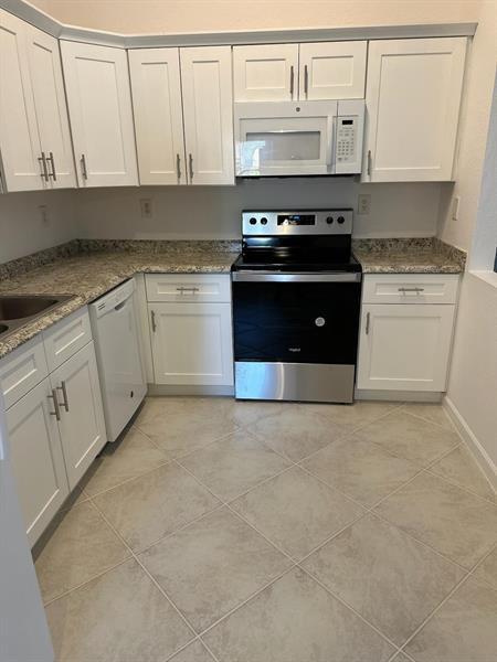 Building Photo - 5845 Eagle Cay Cir