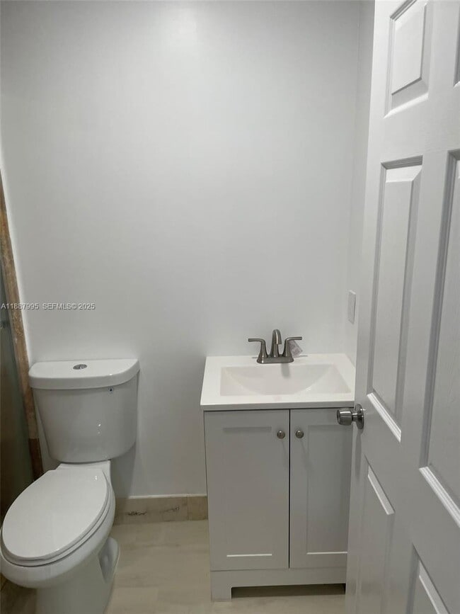 Building Photo - 6275 SW 130th Ave