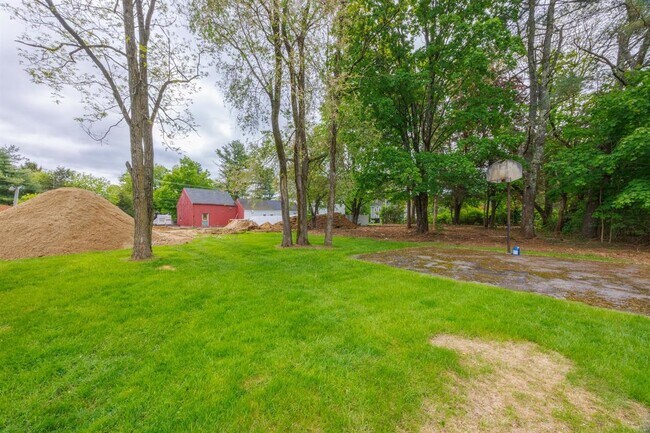 Building Photo - 59 Middle Rd