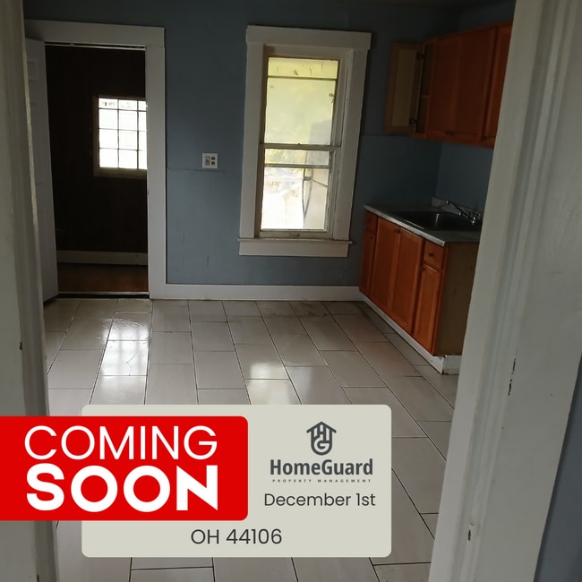 Building Photo - 12714 Farringdon Ave