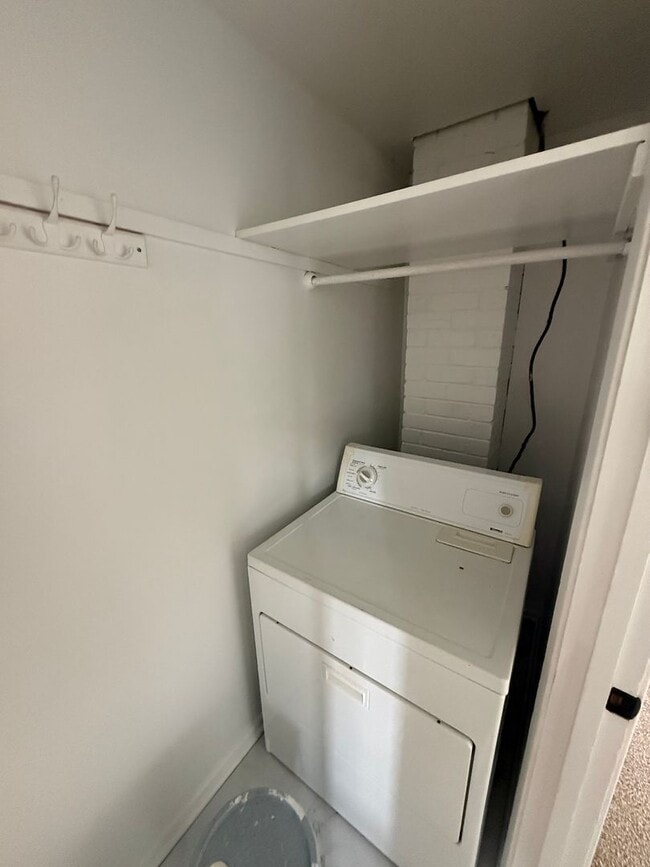 Building Photo - Houston 1536/1538