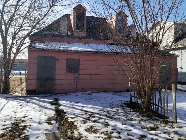 Building Photo - OWNER Finance Home with 10% DOWN