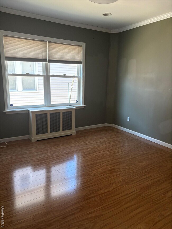 Building Photo - 176 Garfield Ave