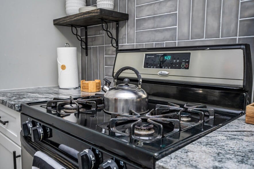 Building Photo - 215 Piedmont Ave NE