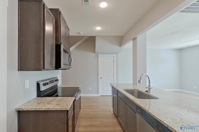 Building Photo - 6100 Taramore Ln NW