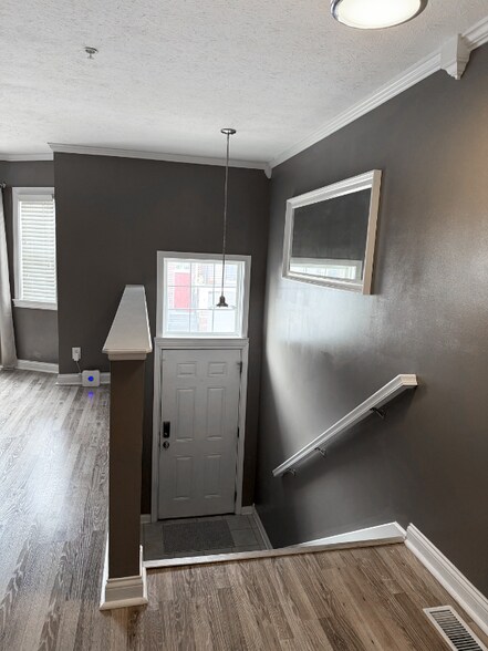 Building Photo - 1469 Royal Reserve Way