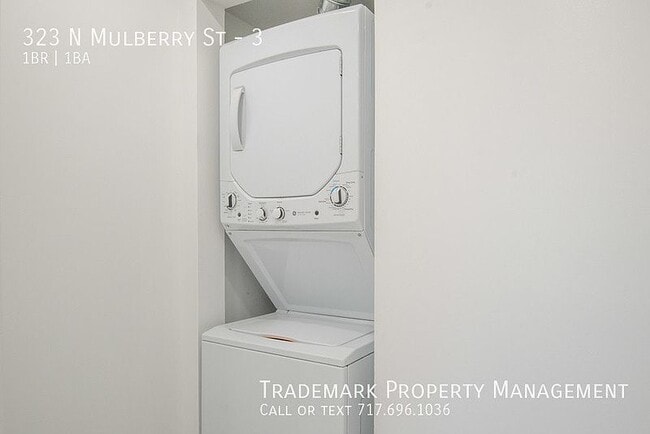 Building Photo - 323 N Mulberry St