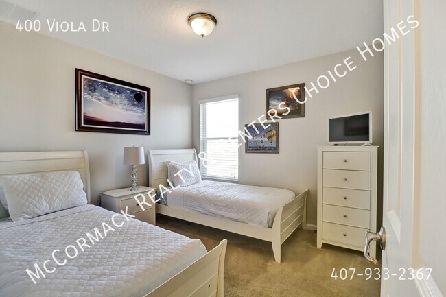 Building Photo - 400 Viola Dr