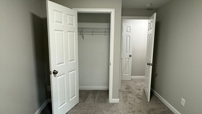 Building Photo - Town Home in Greenaire Woods