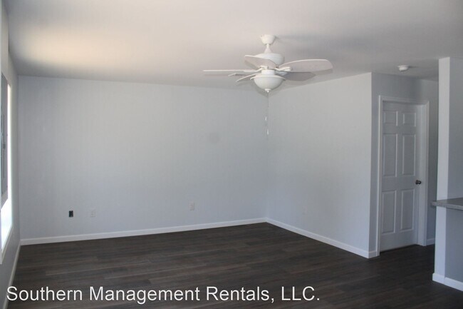 Building Photo - 2 br, 1 bath House - 490 A Windsor Rd