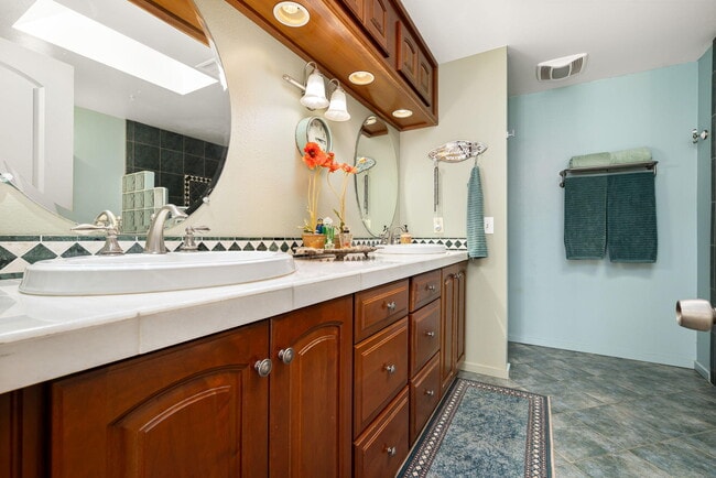 Building Photo - 79021 Bayside Ct