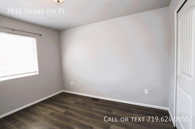 Building Photo - 7618 Grand Fir Point