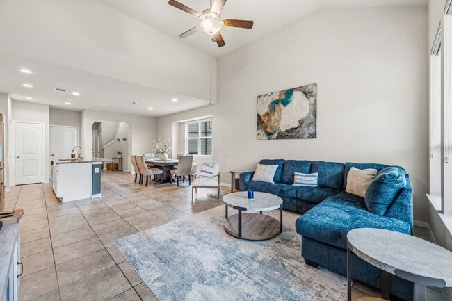 Building Photo - 17606 Virlogeux Ln